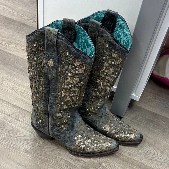 Embellished Black and Gold Heeled Boots - Picture 1 of 4